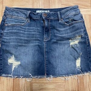This is Jean mini skirt